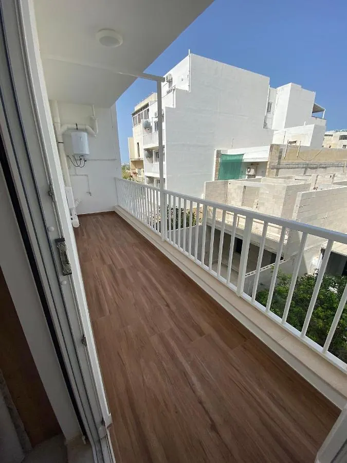 Modern, Spacious, 3 Bedroom Apartment Near Malta International Airport Luqa